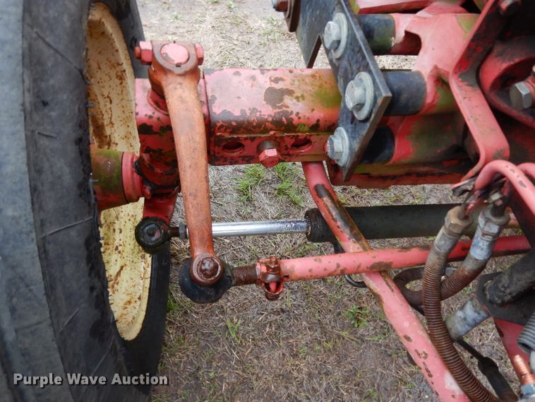 image for item DH2416 Mahindra 575DI tractor