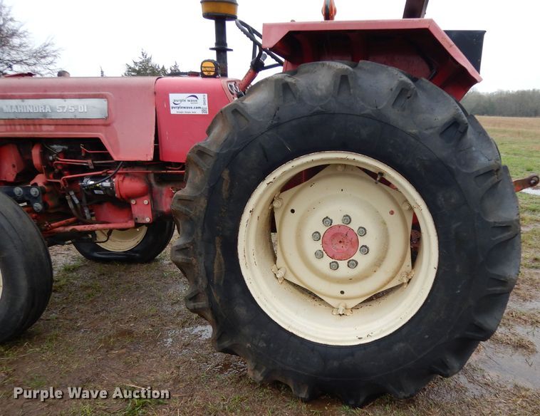 image for item DH2416 Mahindra 575DI tractor