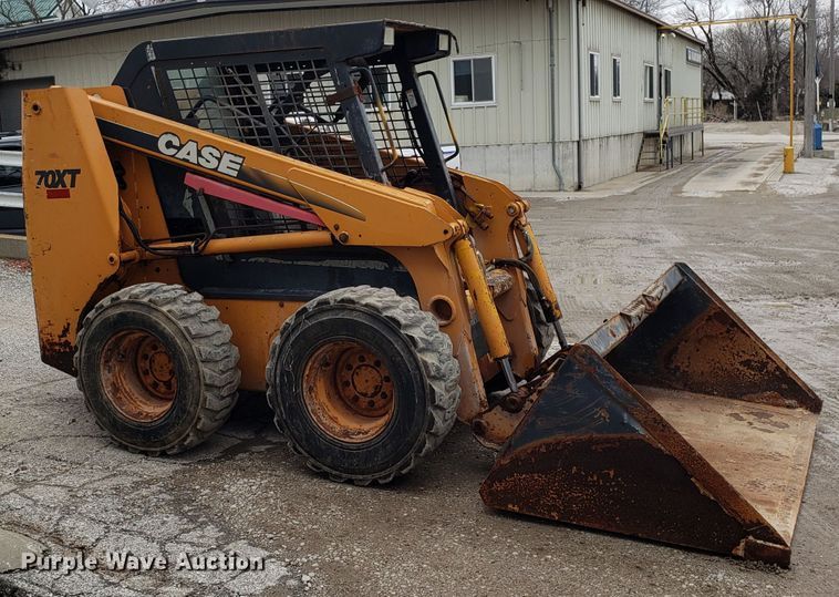 image for item DH5784 2002 Case 70XT  skid steer loader