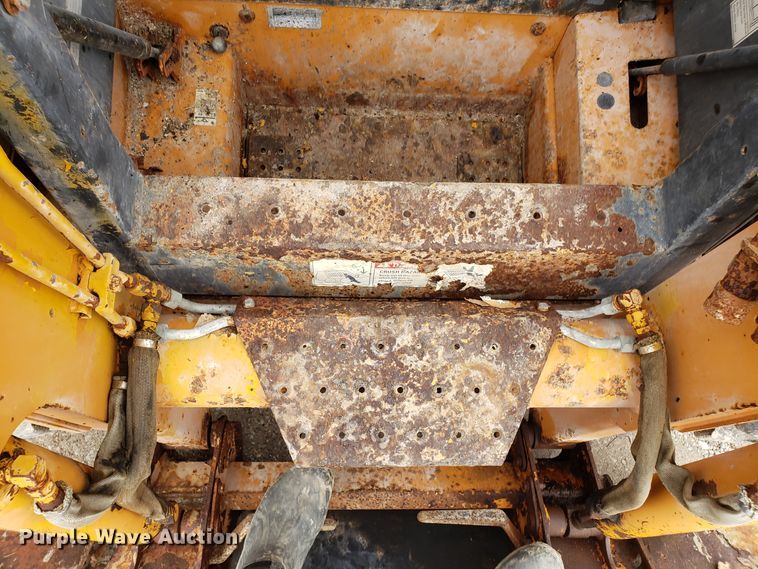 image for item DH5784 2002 Case 70XT  skid steer loader