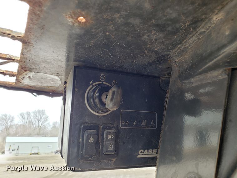 image for item DH5784 2002 Case 70XT  skid steer loader