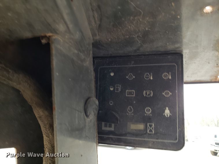 image for item DH5784 2002 Case 70XT  skid steer loader