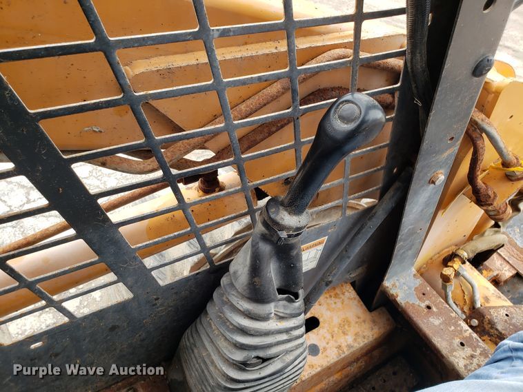 image for item DH5784 2002 Case 70XT  skid steer loader