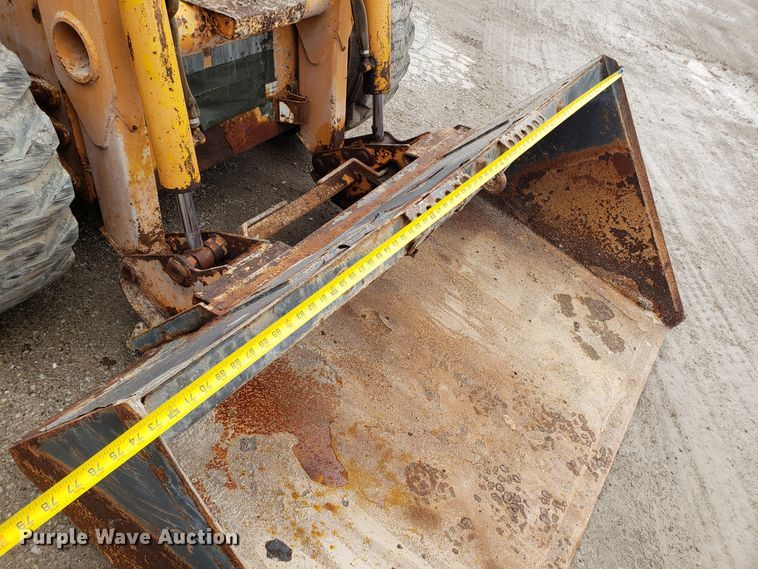 image for item DH5784 2002 Case 70XT  skid steer loader