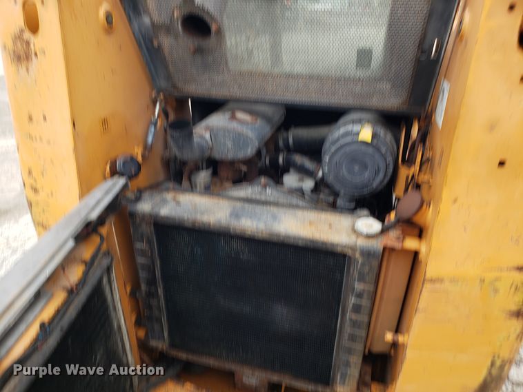 image for item DH5784 2002 Case 70XT  skid steer loader