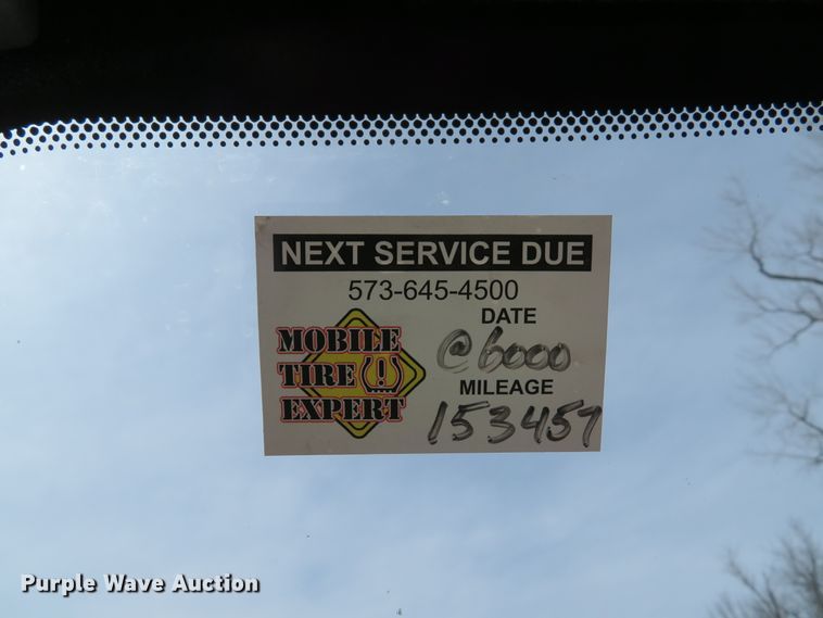 image for item DI2092 2010 Ford F450 Super Duty XL flatbed truck