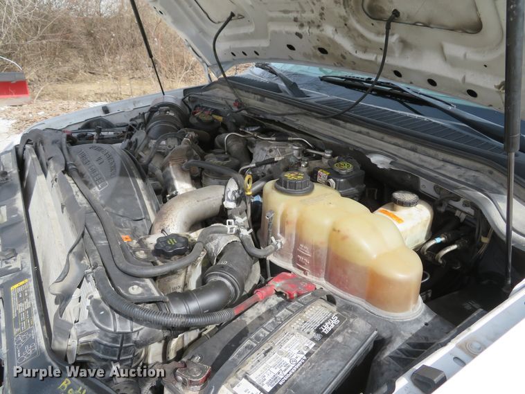 image for item DI2092 2010 Ford F450 Super Duty XL flatbed truck