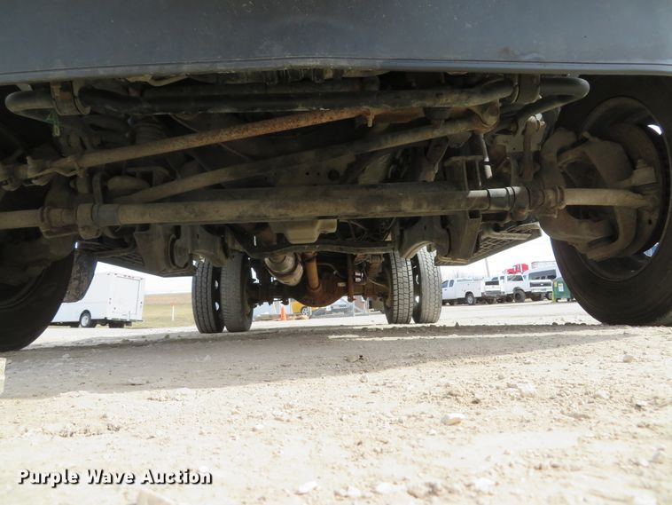 image for item DI2092 2010 Ford F450 Super Duty XL flatbed truck