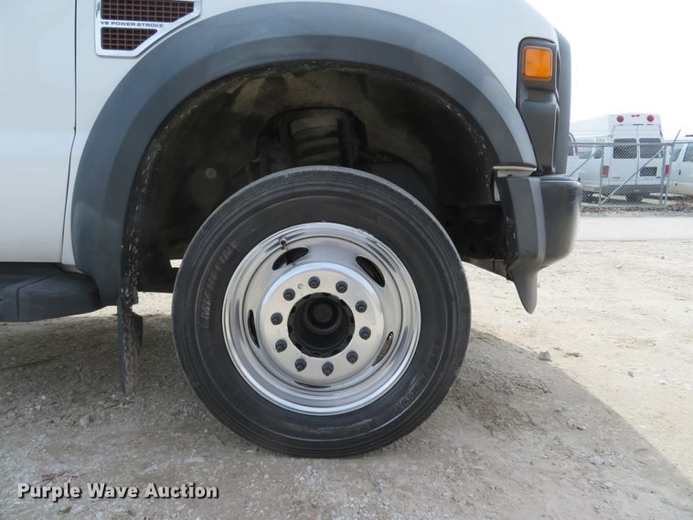 image for item DI2092 2010 Ford F450 Super Duty XL flatbed truck