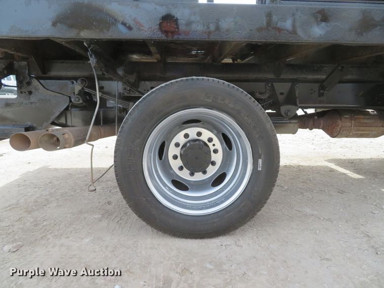 image for item DI2092 2010 Ford F450 Super Duty XL flatbed truck