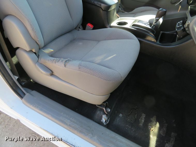 image for item DI2095 2014 Toyota Tacoma  flatbed pickup truck