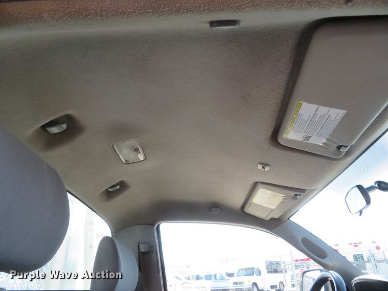 image for item DI2095 2014 Toyota Tacoma  flatbed pickup truck