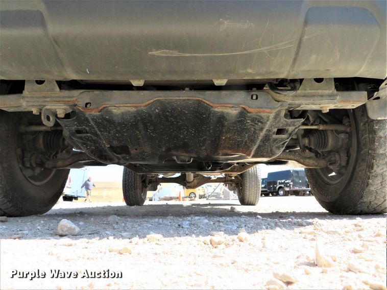 image for item DI2095 2014 Toyota Tacoma  flatbed pickup truck