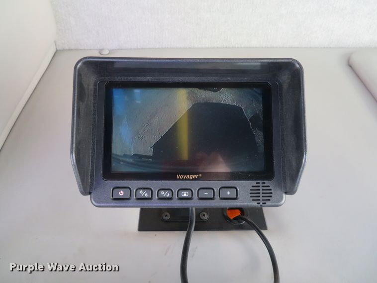 image for item DI2097 2006 Ford E450 Super Duty shuttle bus