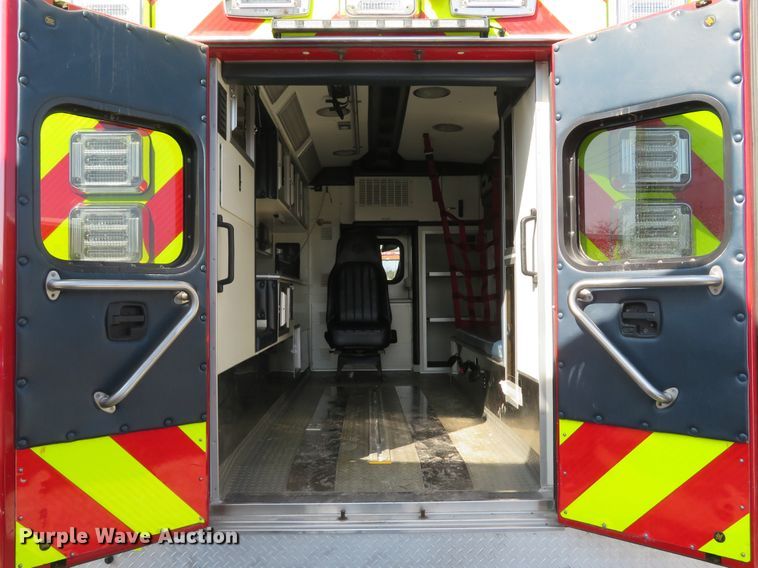 image for item DI2104 2010 Spartan Furion Super Chief ambulance