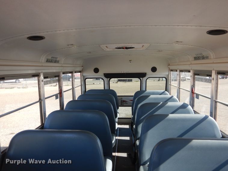 image for item DJ8756 2006 Chevrolet Express 3500 school bus