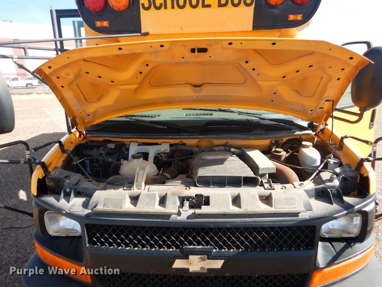 image for item DJ8756 2006 Chevrolet Express 3500 school bus