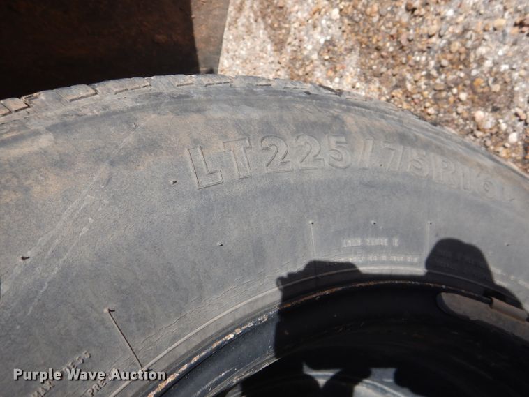 image for item DJ8756 2006 Chevrolet Express 3500 school bus