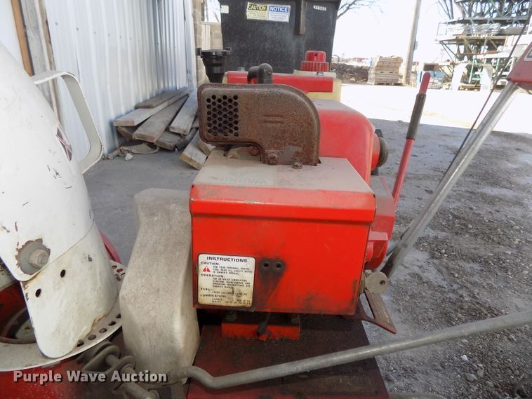 image for item DO9409 Lawn equipment