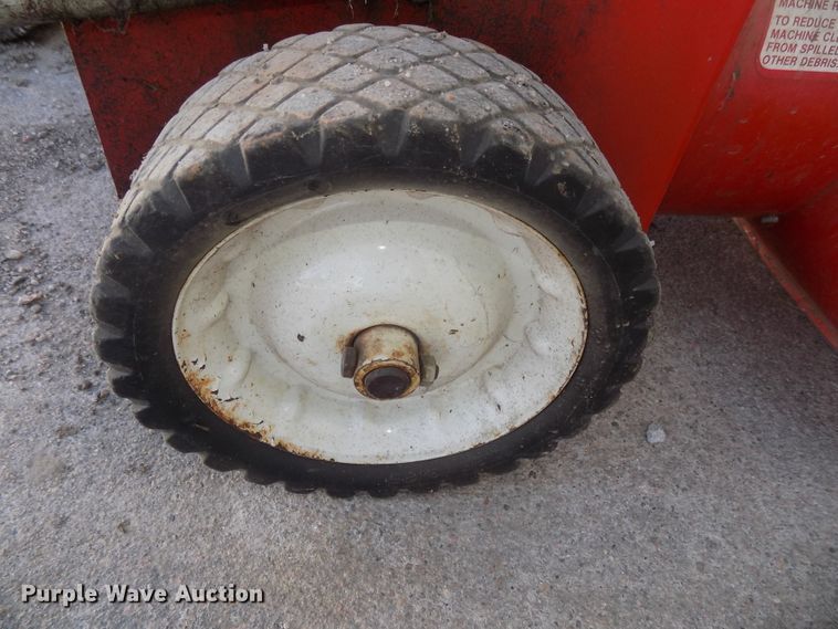 image for item DO9409 Lawn equipment