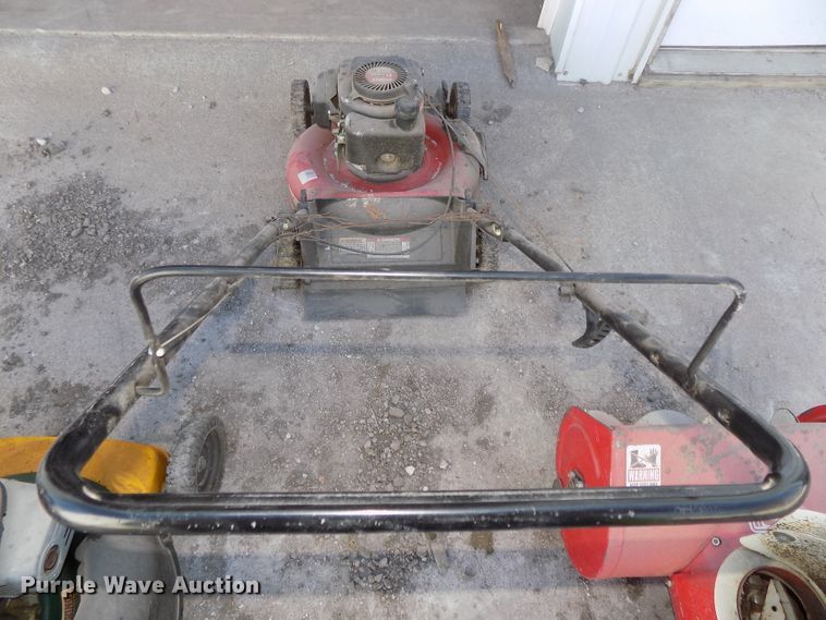 image for item DO9409 Lawn equipment