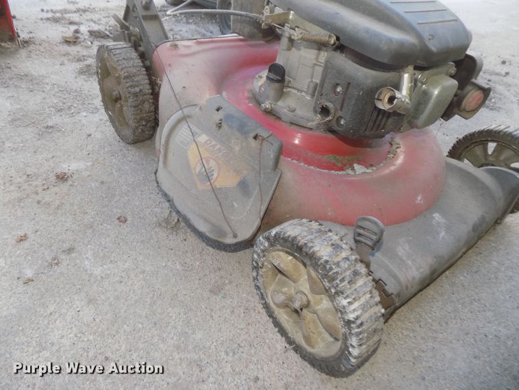 image for item DO9409 Lawn equipment