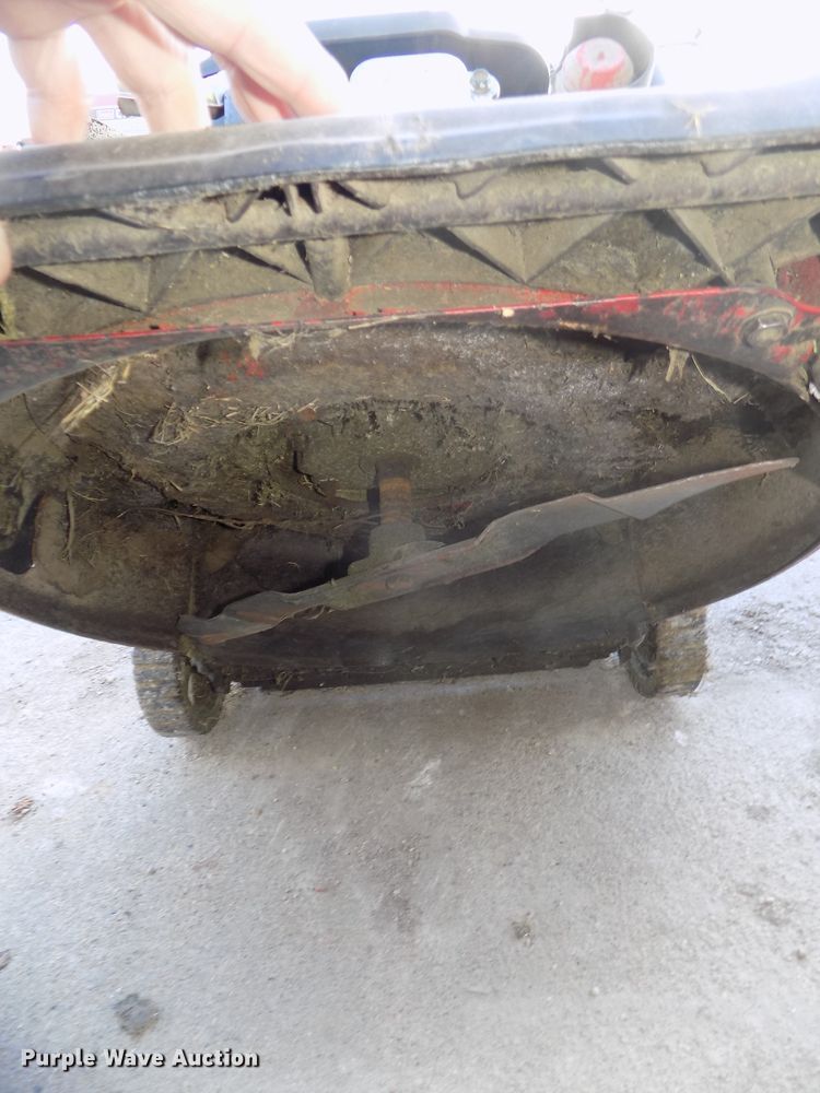 image for item DO9409 Lawn equipment