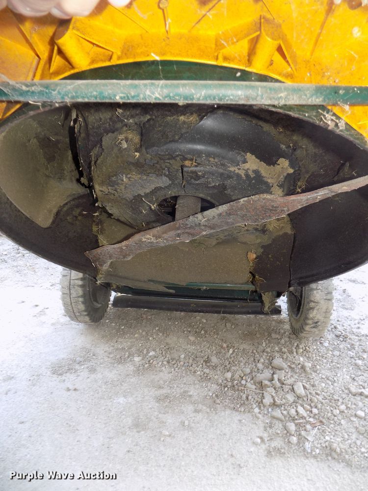 image for item DO9409 Lawn equipment