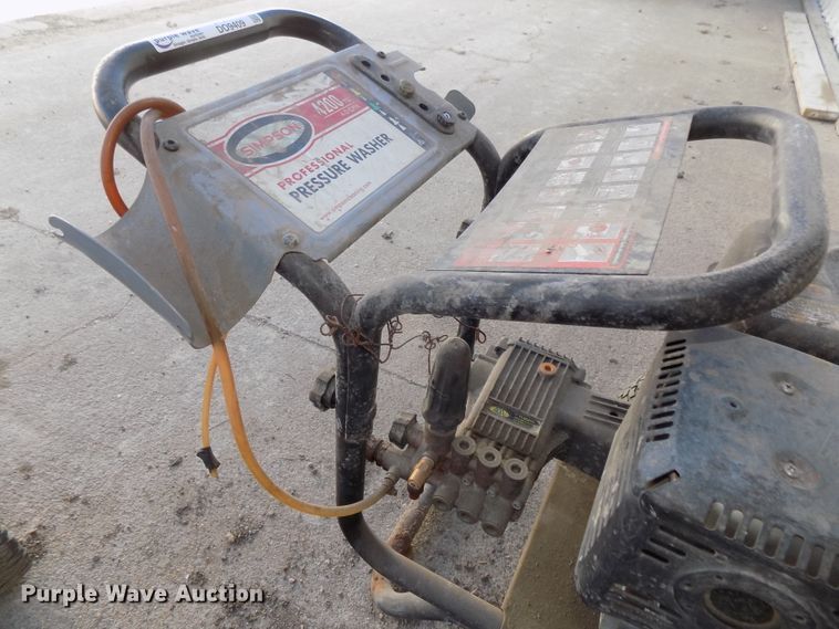 image for item DO9409 Lawn equipment