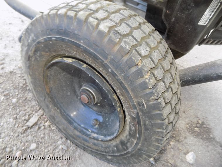 image for item DO9409 Lawn equipment