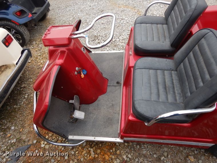 image for item ER9986 1968 Harley Davidson golf cart