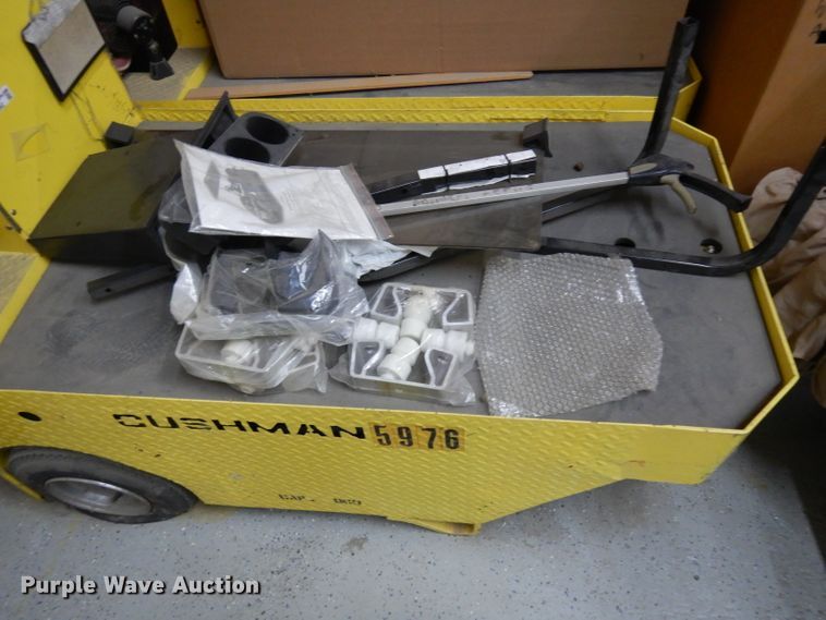 image for item ER9992 1997 Cushman Stock Chaser utility cart
