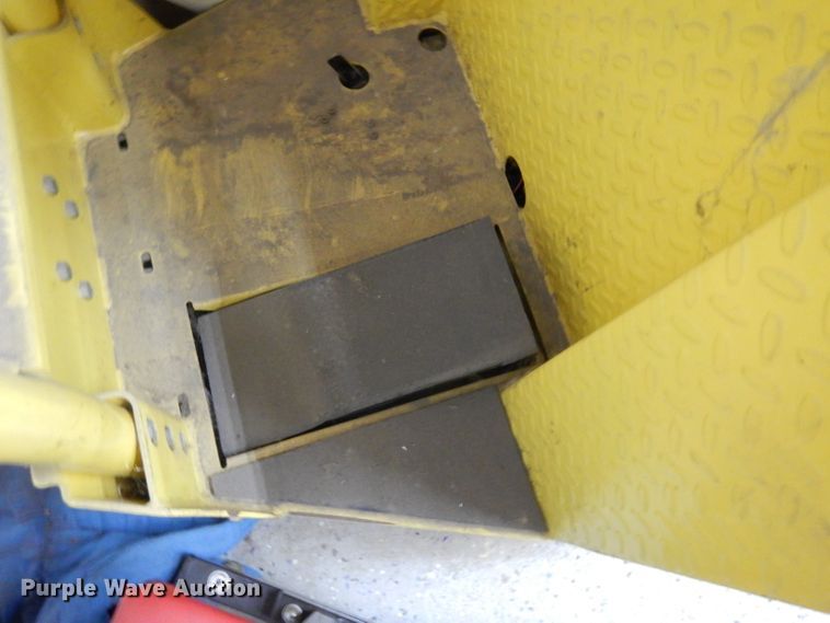 image for item ER9992 1997 Cushman Stock Chaser utility cart