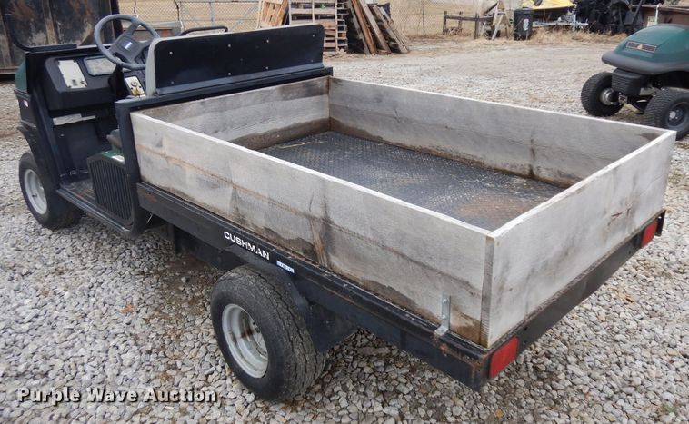image for item ER9993 2001 Cushman S660 industrial cart