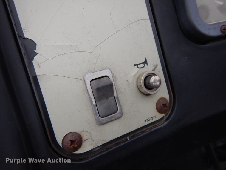 image for item ER9993 2001 Cushman S660 industrial cart