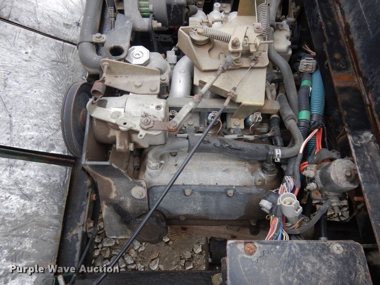 image for item ER9993 2001 Cushman S660 industrial cart