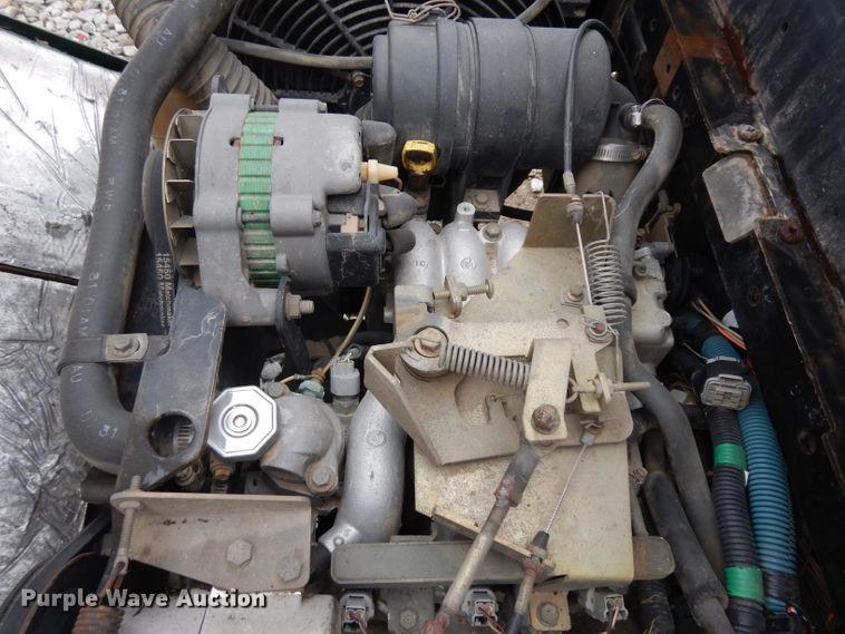 image for item ER9993 2001 Cushman S660 industrial cart