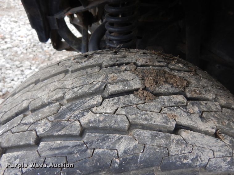 image for item ER9993 2001 Cushman S660 industrial cart