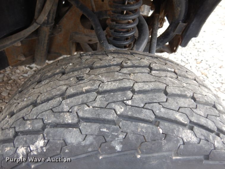 image for item ER9993 2001 Cushman S660 industrial cart