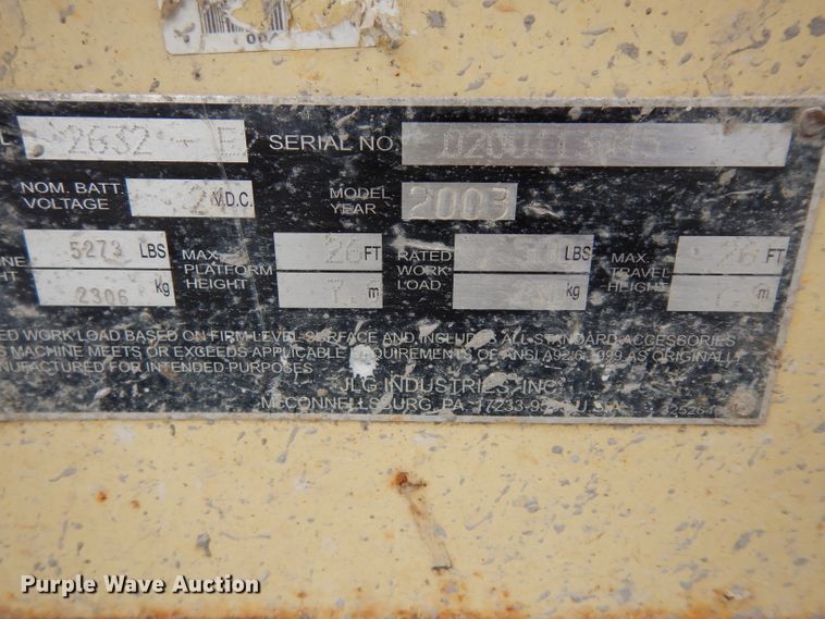 image for item FD9916 2003 JLG 2632E2 scissor lift