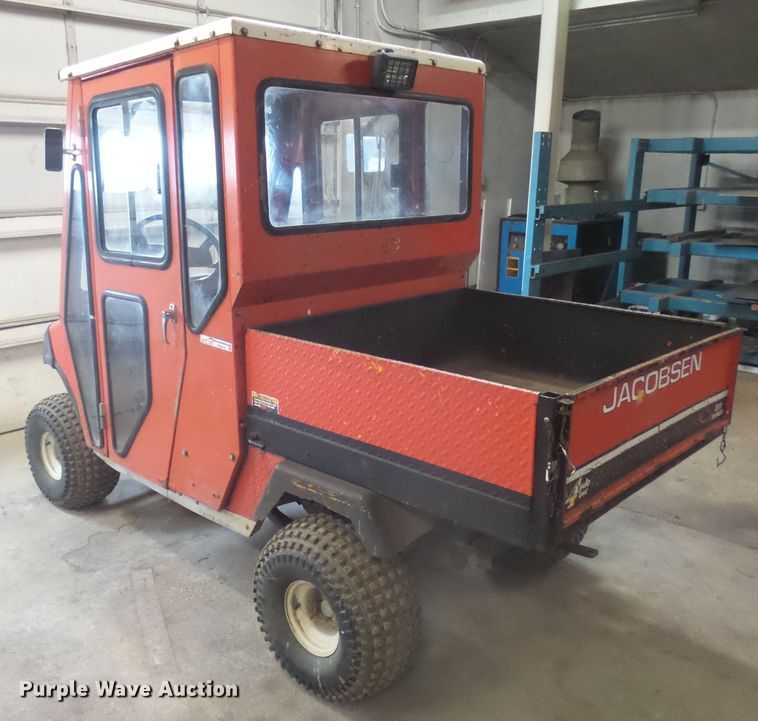 image for item FR9514 1993 Jacobsen 810 Express modified golf cart