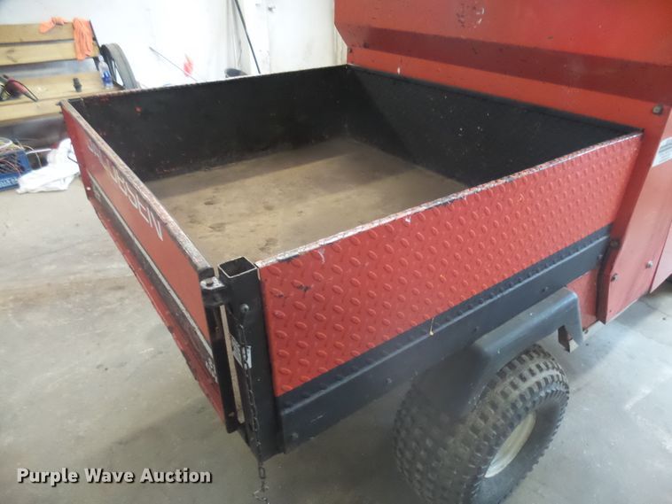 image for item FR9514 1993 Jacobsen 810 Express modified golf cart