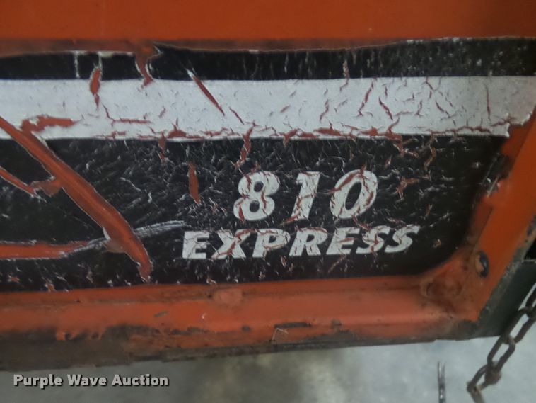 image for item FR9514 1993 Jacobsen 810 Express modified golf cart