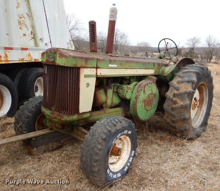 image for item GB9661 1952 John Deere R tractor