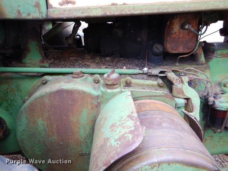 image for item GB9661 1952 John Deere R tractor