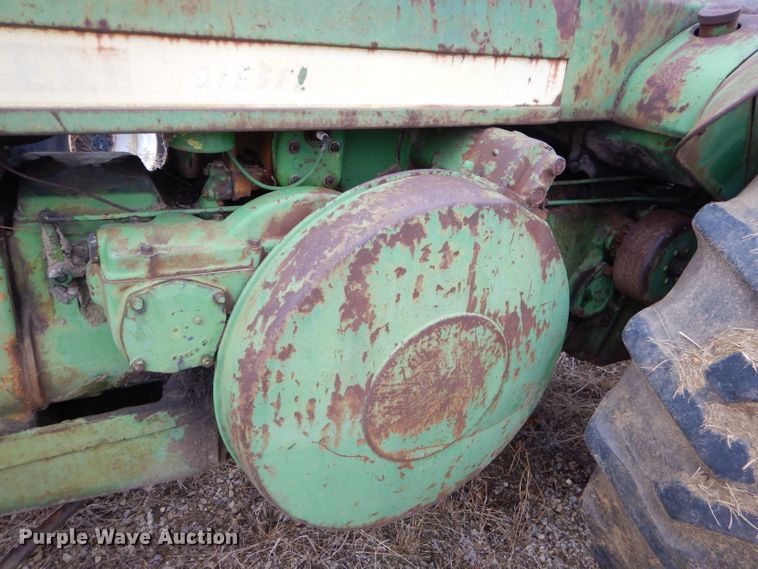 image for item GB9661 1952 John Deere R tractor