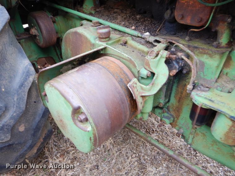 image for item GB9661 1952 John Deere R tractor