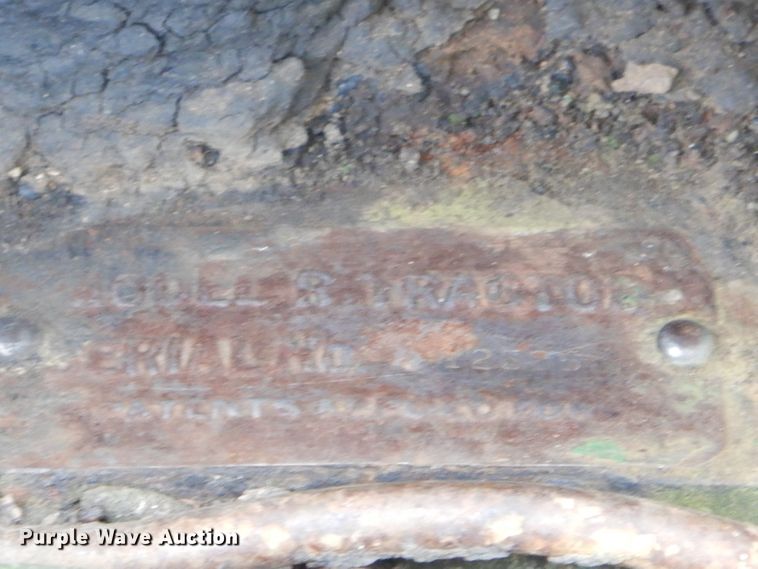 image for item GB9661 1952 John Deere R tractor