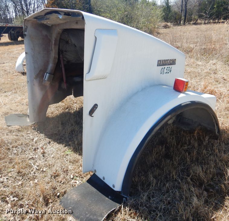 image for item GD9226 Kenworth hood