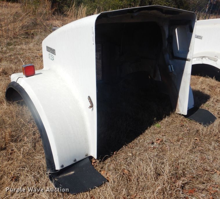 image for item GD9226 Kenworth hood